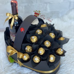 Kompozim me verë dhe ferrero