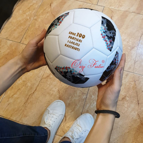 Top futbolli i personalizuar